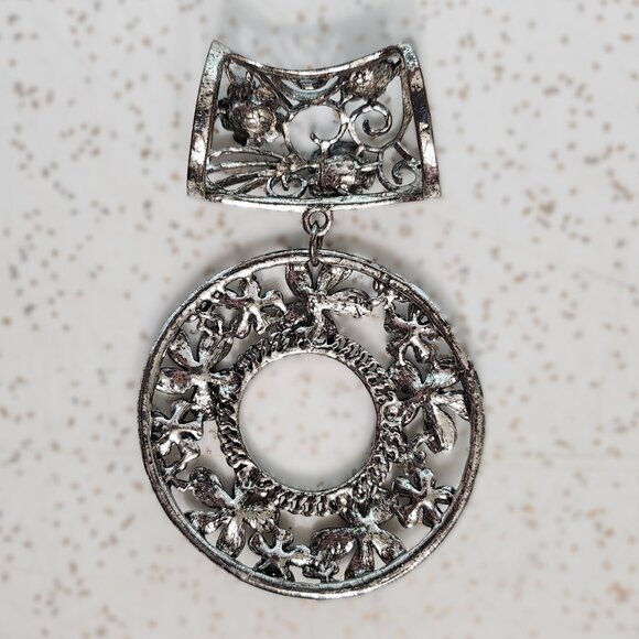 Flower & Rhinestone Scarf Pendant - Picture 3 of 6